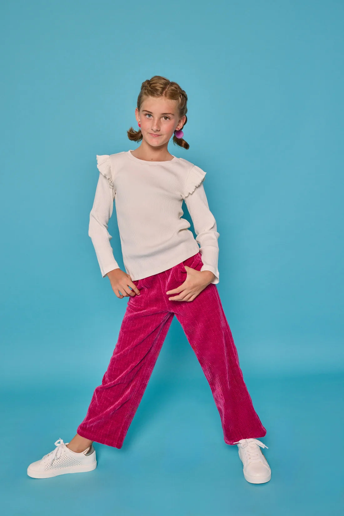 Sadie Tee, Ivory