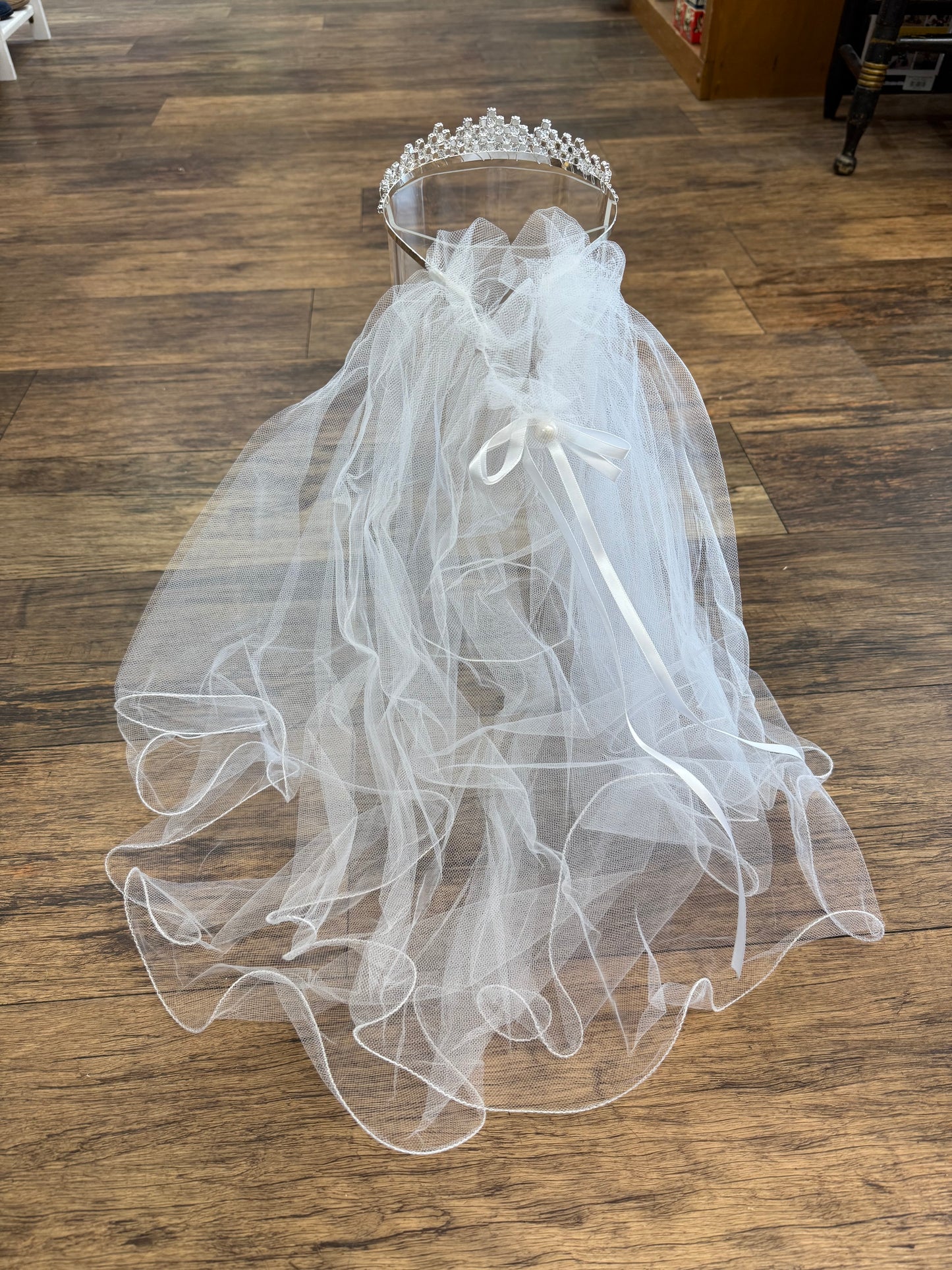 Gem Crown Veil, White