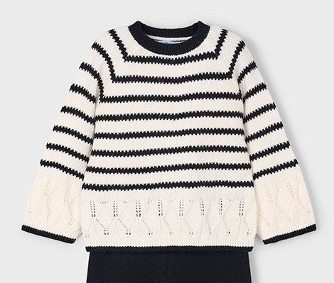 Black and White Striped Sweater, 4582