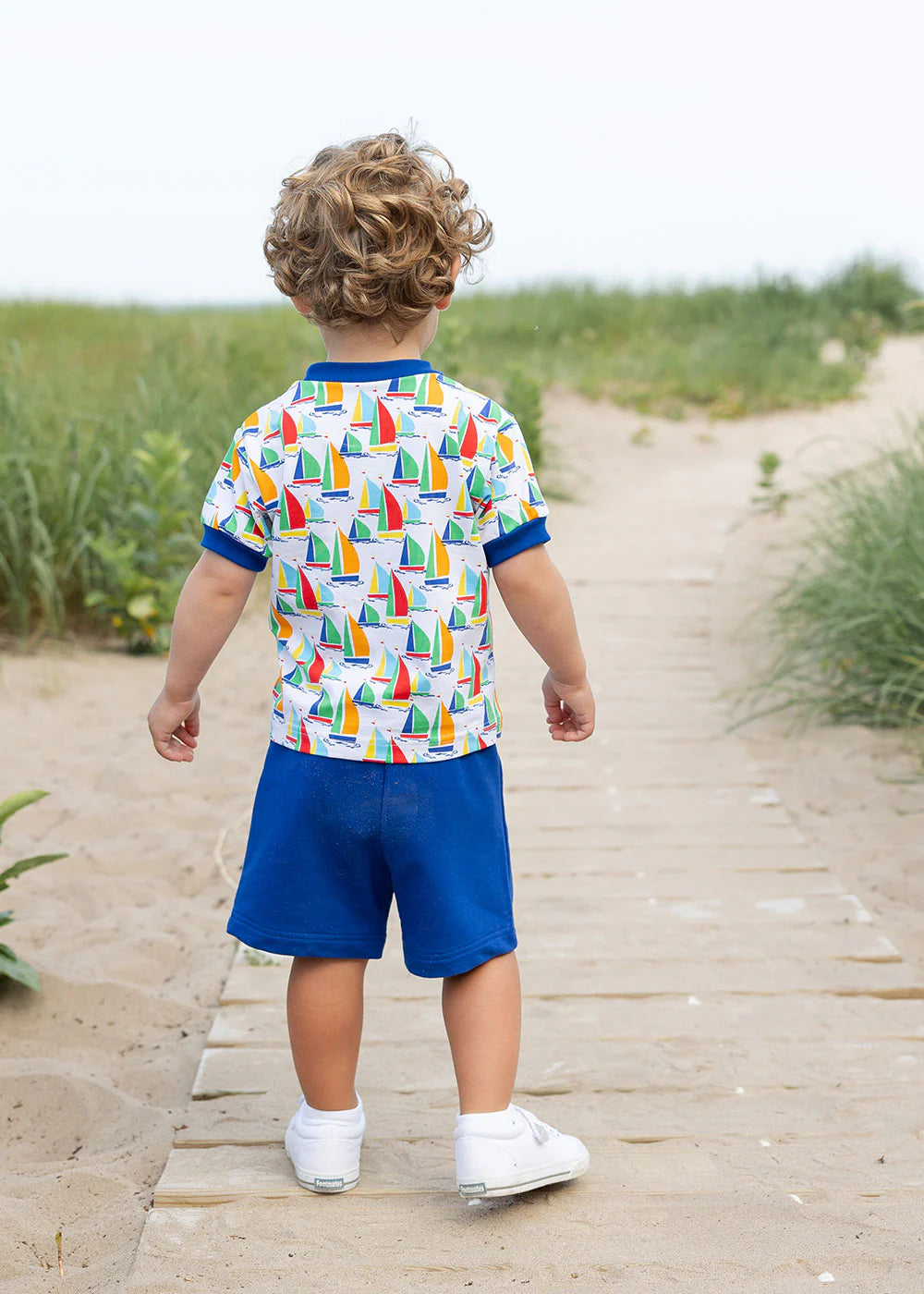 Sailboat Print T-Shirt w/Shorts